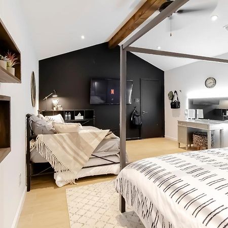 Open Airy Custom Designed Home - 2Kings - Sleeps 14 Houston Dış mekan fotoğraf