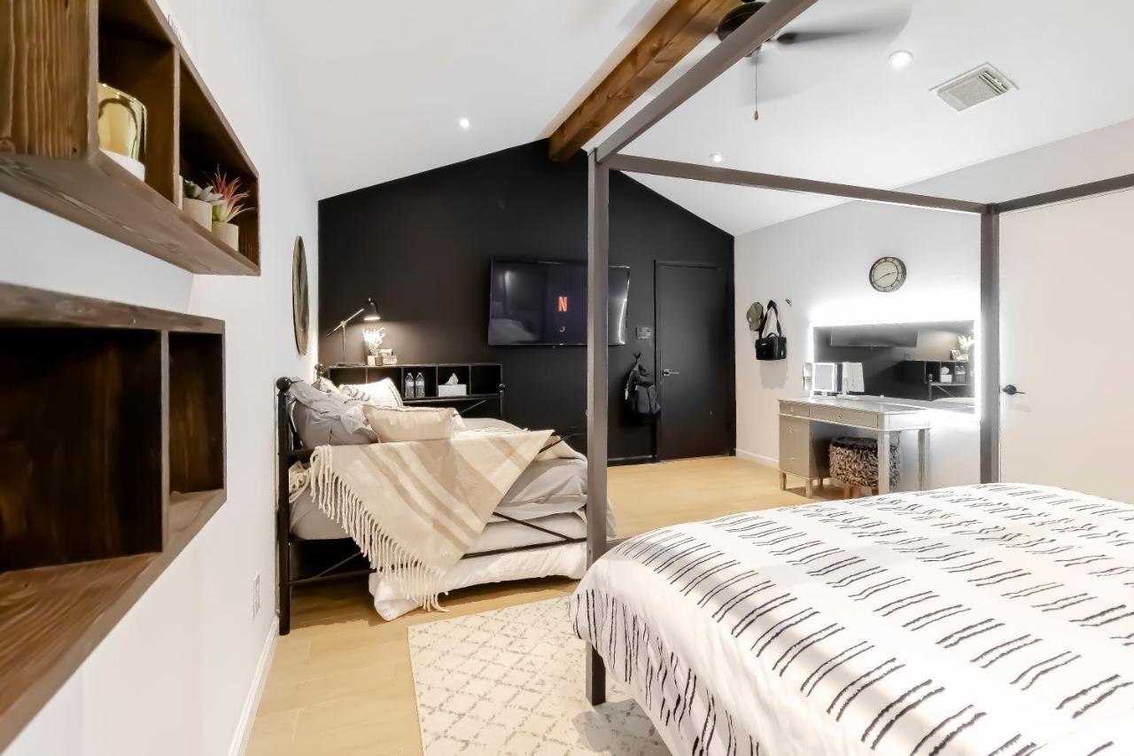 Open Airy Custom Designed Home - 2Kings - Sleeps 14 Houston Dış mekan fotoğraf